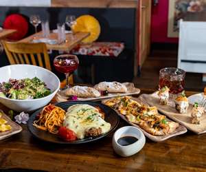 assorted entrees at Davinchi & Yu
